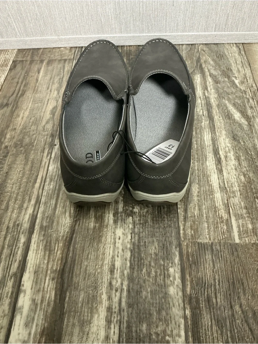 Izod Men’s Grey Slip-On Casual Loafer Size 13